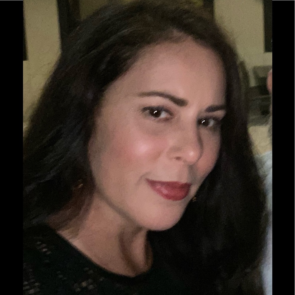 Meet your Posher, Yvette